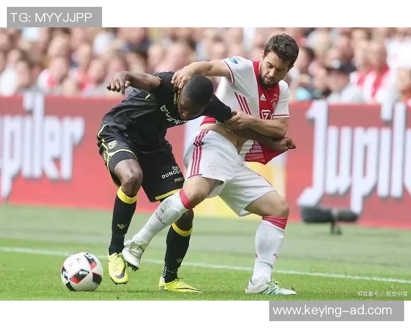 荷兰中后场足球明星的崛起与影响力分析