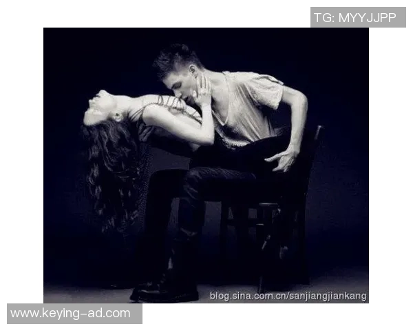 足球明星私密生活揭秘：场上风光无限场下情感纠葛与性爱故事