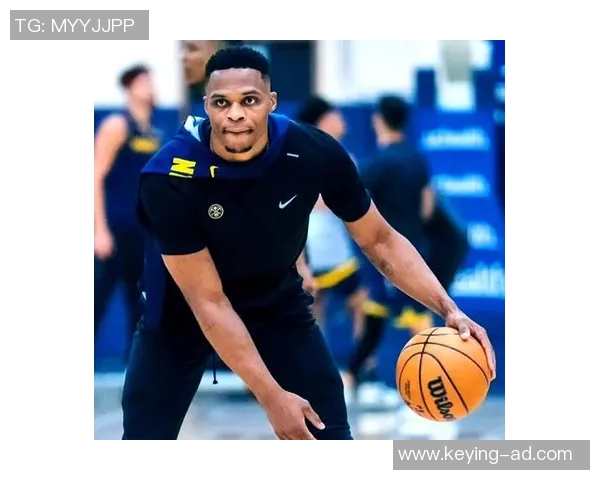 明星撒篮球的魅力瞬间与背后的努力故事揭秘